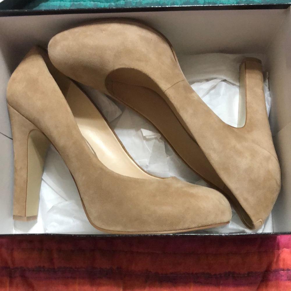 Nine West Tan Heels